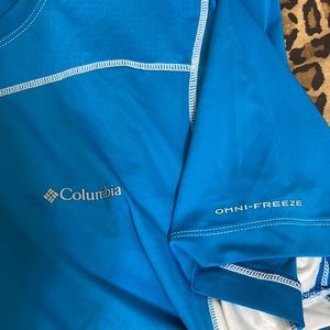 Columbia OMNI FREEZE Ice shirt. Men Large. Blue/white. New, Never worn.